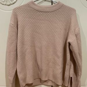 Sweater never worn to big for me it’s super cute nice warm and from top shop
